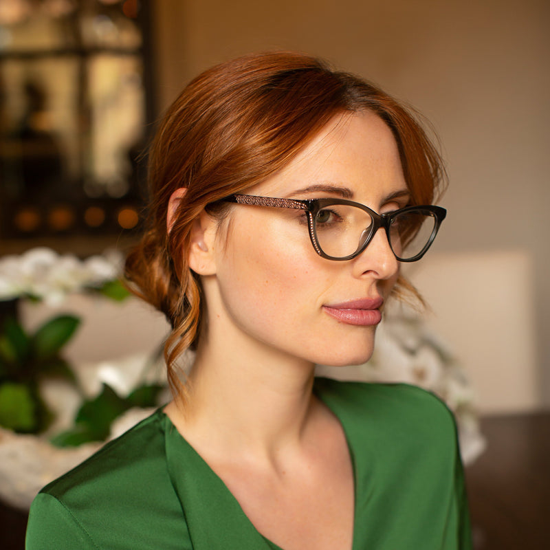 Why Luxury Eyewear Feels Different | Fort Myers’ Finest Optical Craftsmanship